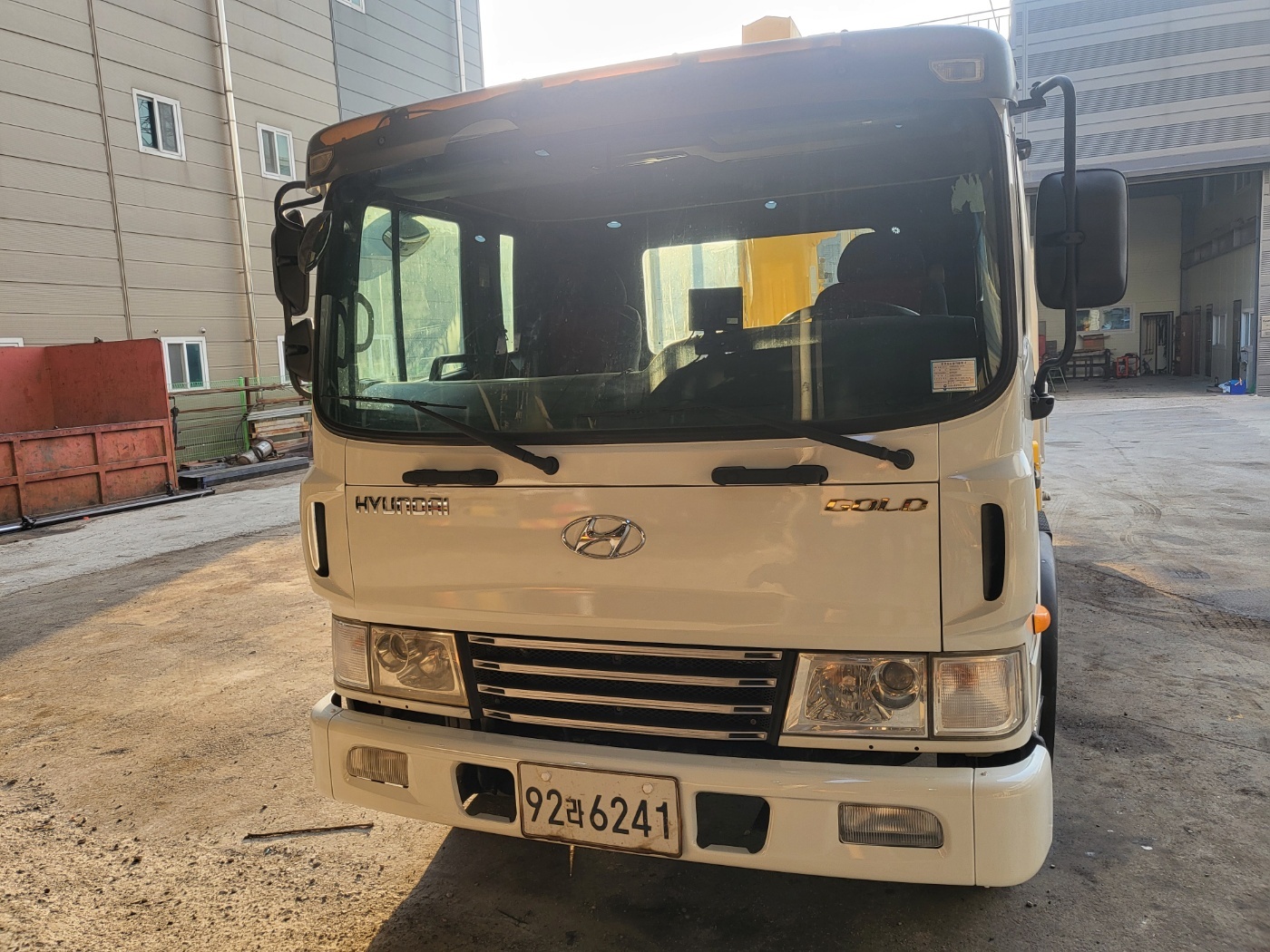 2009년식수산736스탠다드사진1.jpg